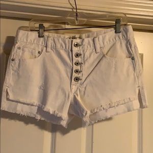 Free People White Denim Shorts. Size 27